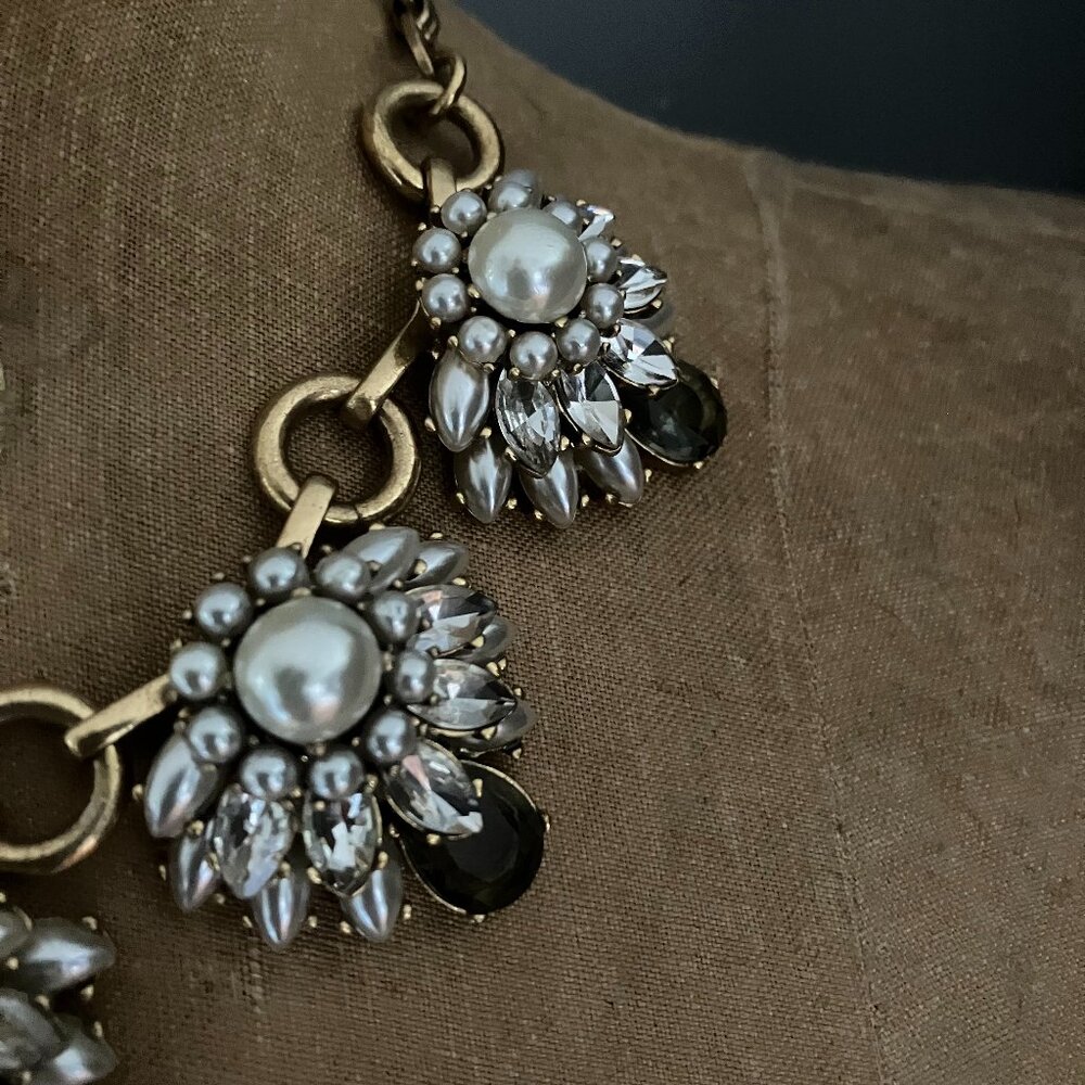 Vintage J Crew Pearl and Blue Stone Choker